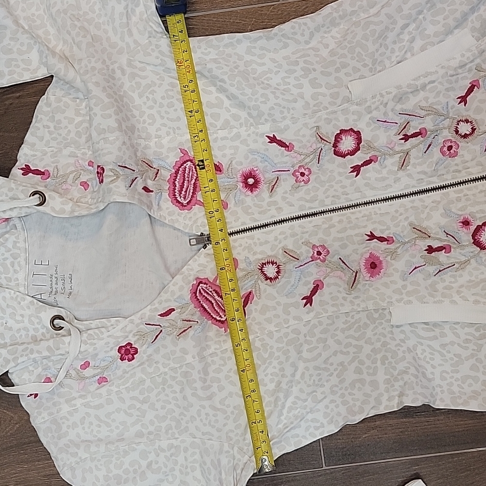 Caite Embroidered Handmade Hoodie Jacket - Picture 7 of 9